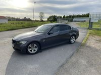 begagnad BMW 325 E90