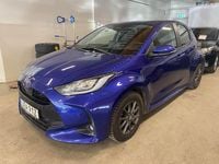 Begagnad Toyota Yaris 2024 Blå Halvkombi