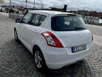 begagnad Suzuki Swift 5-dörrar 1.2 VVT GL Euro 5 Lågmil Nyservad