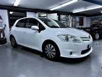 begagnad Toyota Auris 5-dörrar 1.4 D-4D 90hk,NyBes,NyServ