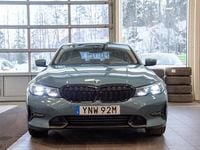 Begagnad BMW 330 Sport Line 292 HK (214 kW) 2021 Blå Sedan