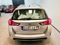 begagnad Toyota Auris Touring Sports 1.6 Valvematic Euro 5