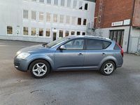 Begagnad Kia Ceed Sportswagon EX 125 HK (91 kW) 2008 Blå Kombi