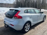 begagnad Volvo V40 T3 150 hk 2 ägare Kanonpris