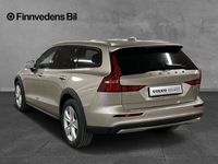 begagnad Volvo V60 CC B4 AWD Diesel Core 2024, Kombi