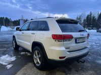 begagnad Jeep Grand Cherokee 3.0 V6 CRD 250hk Drag 4WD Euro 6