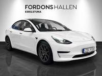 Begagnad Tesla Model 3 Standard Range Plus 239 kW (325 HK) 2021 Vit Sedan