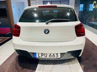 begagnad BMW 116 i 5-DÖRRAR M SPORT EURO 6 LÅGMILARE ÅRSKATT 2015, Halvkombi