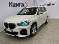 begagnad BMW X1 xDrive25e M Sport Plug in-hybrid Kamera Drag Navi HuD 2022, SUV