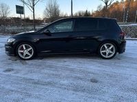 Begagnad VW Golf VII GTI 245 HK (180 kW) 2019 Svart Halvkombi