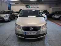 begagnad VW Touran 2.0 TDI Automat NyServad, DRAGKROK 140hk