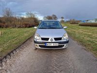begagnad Renault Clio 1.4 `| 98hk | Sv-Såld | Sparbössa | Lågmil