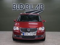 Begagnad VW Touran Highline 140 HK (102 kW) 2008 Röd Minibuss