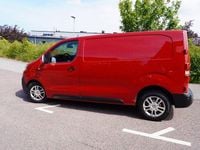 Begagnad Peugeot Expert 177 HK (130 kW) 2017 Röd Van