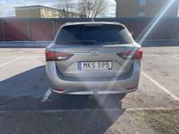 begagnad Toyota Avensis Kombi 1.8 Valvematic Multidrive S Euro 6