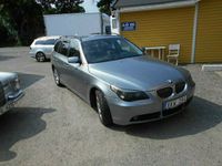 Begagnad BMW 523 177 HK (130 kW) 2005 Ljusgrå Kombi