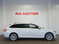 Begagnad Skoda Superb Style 156 HK (114 kW) 2021 Vit Kombi
