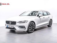 Begagnad Volvo V60 Core 350 HK (257 kW) 2023 Vit Kombi