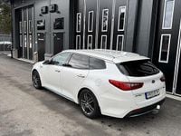 Begagnad Kia Optima Comfort 205 HK (150 kW) 2017 Vit Kombi
