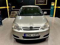 Begagnad Toyota Corolla 110 HK (80 kW) 2005 Silver Halvkombi