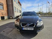 begagnad Volvo V70 D3 Momentum /Euro 5 /Drag