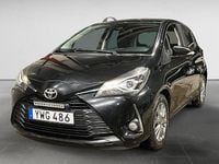 Begagnad Toyota Yaris Active 112 HK (82 kW) 2017 Svart Halvkombi