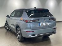 Begagnad Mitsubishi Outlander Instyle 306 HK (225 kW) 2025 Moonstone grey with black roof SUV