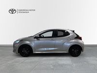 Begagnad Toyota Yaris Hybrid Style 131 HK (96 kW) 2024 Silver Halvkombi