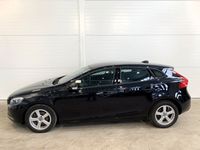 begagnad Volvo V40 D2 Business D-Värme PDC Nyservad 115hk 2015