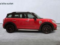 begagnad Mini Cooper S Countryman E ALL4 Salt II Hybrid Farthållare P-sens Navi 2019 Röd