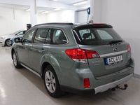 begagnad Subaru Outback 2.0 4WD Aut Taklucka Drag GPS M K-värm Kamera 2014, Kombi
