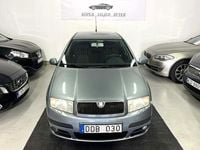 Begagnad Skoda Fabia 64 HK (47 kW) 2006 Mörkgrå Halvkombi