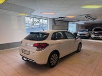 Begagnad Citroën C4 120 HK (88 kW) 2016 Vit pärl Halvkombi