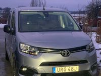 Begagnad Toyota Proace City City 100 kW (136 HK) 2022 Minibuss