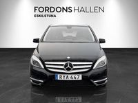 Begagnad Mercedes B180 122 HK (89 kW) 2014 Svart Minibuss