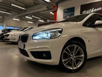 begagnad BMW 225 Active Tourer xe Aut AWD Sport Nav Plug in Skinn HUD