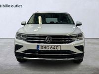 begagnad VW Tiguan eHybrid Elegance 245hk Cockpit Drag B-kam 2021 Vit