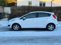 Begagnad Ford Fiesta 100 HK (73 kW) 2015