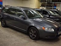 Begagnad Volvo V70 Momentum 146 HK (107 kW) 2009 Grå Kombi