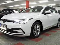 Begagnad VW Golf VIII 110 HK (80 kW) 2022 Vit Halvkombi