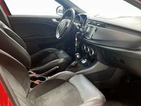 Begagnad Alfa Romeo Giulietta Veloce 241 HK (177 kW) 2017 Röd (red) Halvkombi