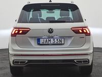 begagnad VW Tiguan R-LINE 2.0 TDI DSG 4MOTION 2023, SUV