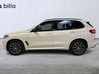 begagnad BMW X5 xDrive45e M Sport Laser Kolfiber Drag H/K Komfortstol