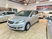 Begagnad Honda FR-V 140 HK (102 kW) 2007 Silver Minibuss