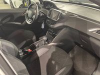 begagnad Peugeot 2008 Active 1.2 e-THP Aut - P-sensorer 2018, SUV