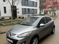 begagnad Mazda 2 5-dörrar 1.3 MZR låga mil!