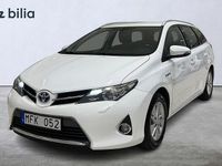 Begagnad Toyota Auris Touring Sports Active 137 HK (100 kW) 2013 Vit Kombi