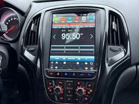 Begagnad Opel Astra 140 HK (102 kW) 2010 Halvkombi