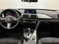 begagnad BMW 320 xDrive Touring Steptronic M-Ratt Nav Pro 2019, Kombi