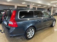 begagnad Volvo V70 D3 Geartronic Momentum Kamrembytt*Nybes*Välskött